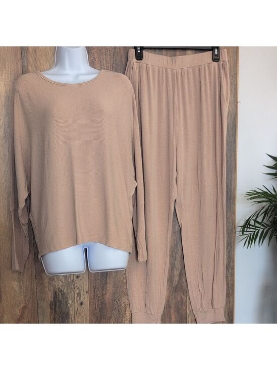 PrettyGarden Other - PrettyGarden Beige Soft Ribbed Pajama Lounge 2pc Set L